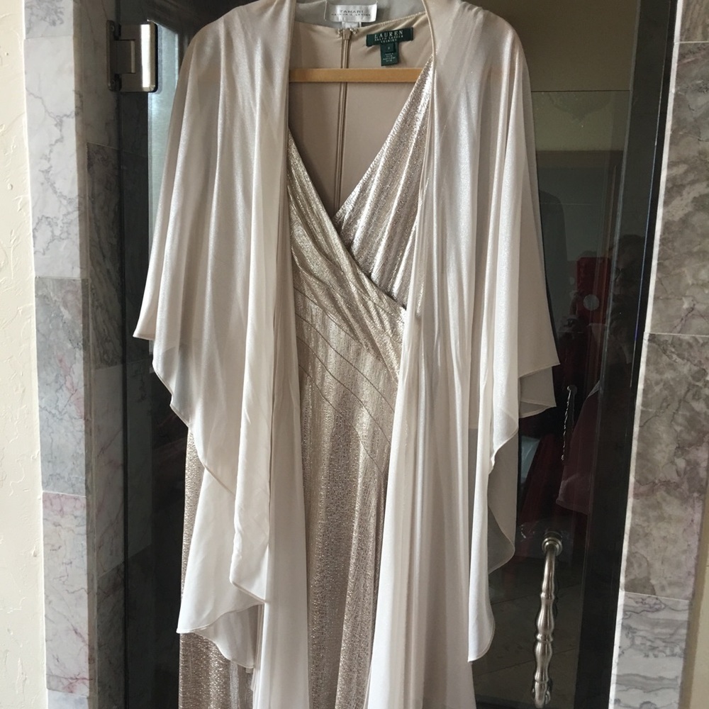 Tahari shawl